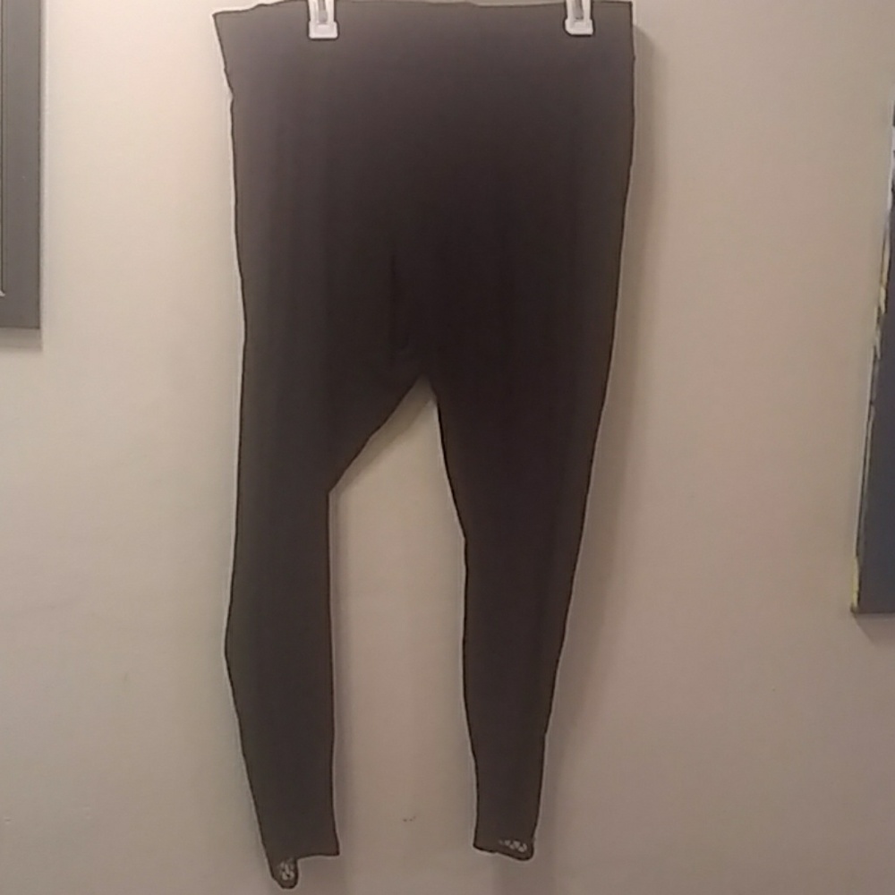 Leggings w/fishnet on the side